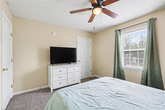 4045 Lenora Drive, Winston-salem, NC 27107