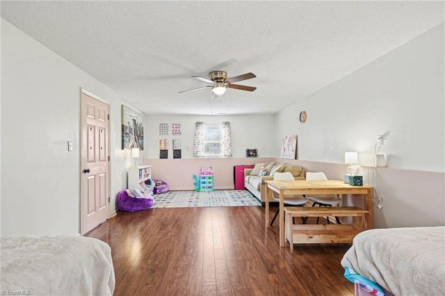 4045 Lenora Drive, Winston-salem, NC 27107