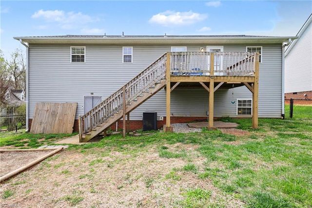 4045 Lenora Drive, Winston-salem, NC 27107