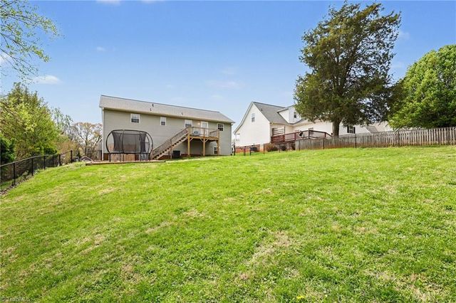 4045 Lenora Drive, Winston-salem, NC 27107