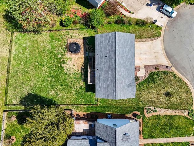 4045 Lenora Drive, Winston-salem, NC 27107