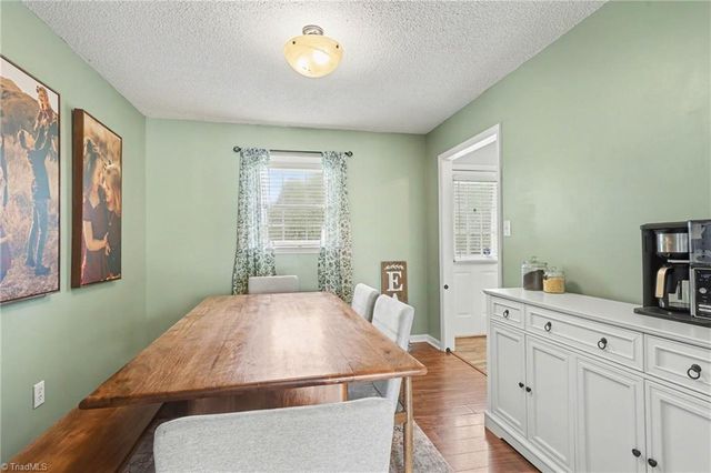 4045 Lenora Drive, Winston-salem, NC 27107