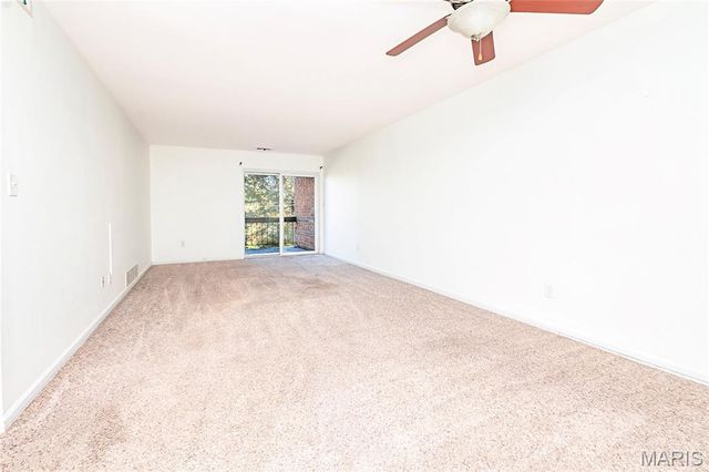 1951 Greenpoint Drive 204, St Louis, MO 63122