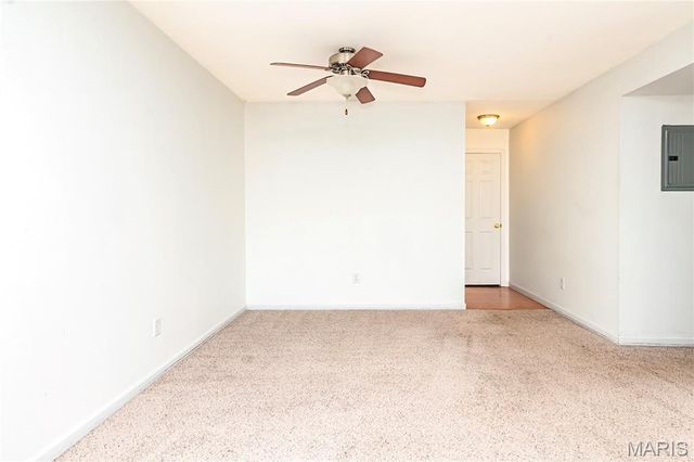 1951 Greenpoint Drive 204, St Louis, MO 63122