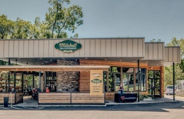 335B McKennell Dr, Nashville, TN 37206