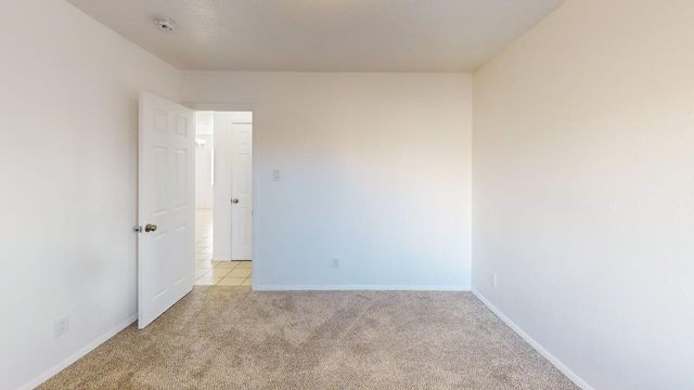 313 McKnight Avenue NE C, Albuquerque, NM 87102