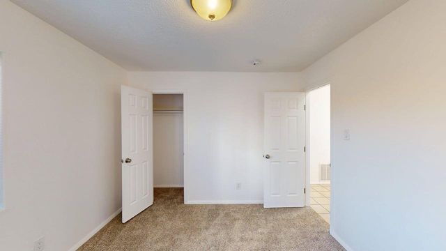 313 McKnight Avenue NE C, Albuquerque, NM 87102