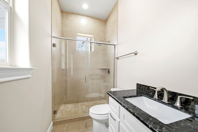 741 Live Oak Street, Houston, TX 77003