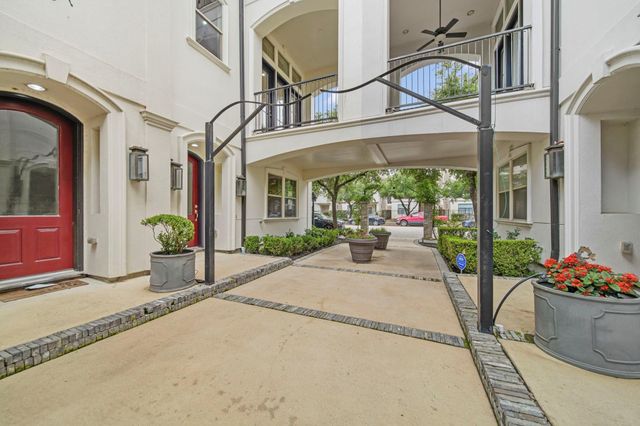 741 Live Oak Street, Houston, TX 77003