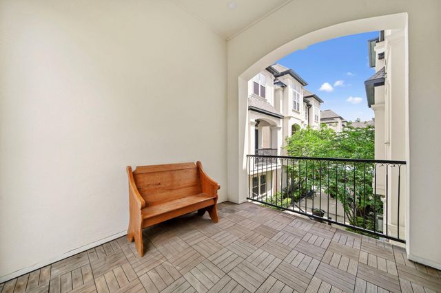 741 Live Oak Street, Houston, TX 77003