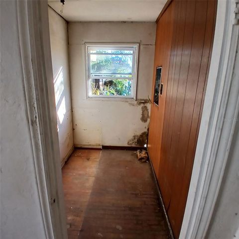 4922 10TH AVENUE S, Gulfport, FL 33707