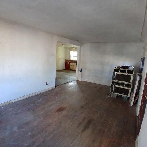 4922 10TH AVENUE S, Gulfport, FL 33707