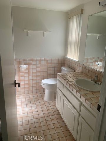 11300 Foothill 2, Lakeview Terrace, CA 91342