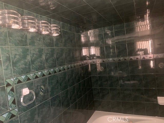 11300 Foothill 2, Lakeview Terrace, CA 91342