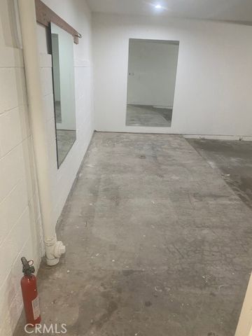 11300 Foothill 2, Lakeview Terrace, CA 91342
