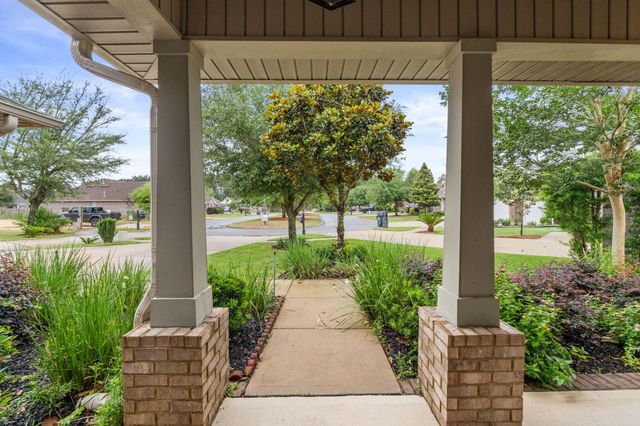 48 Madiera Drive, Freeport, FL 32439