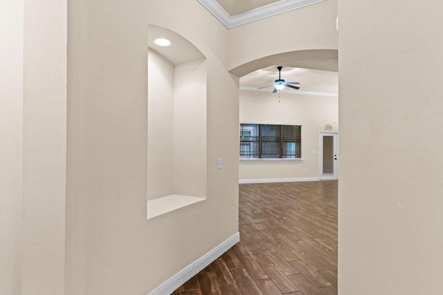 48 Madiera Drive, Freeport, FL 32439