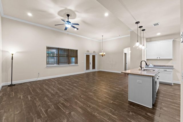 48 Madiera Drive, Freeport, FL 32439