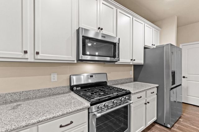 48 Madiera Drive, Freeport, FL 32439