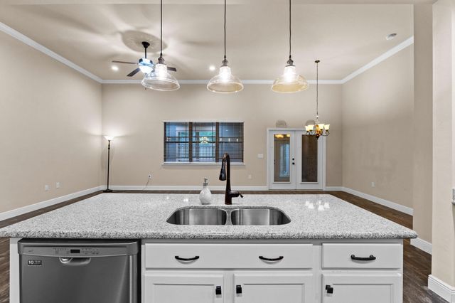 48 Madiera Drive, Freeport, FL 32439