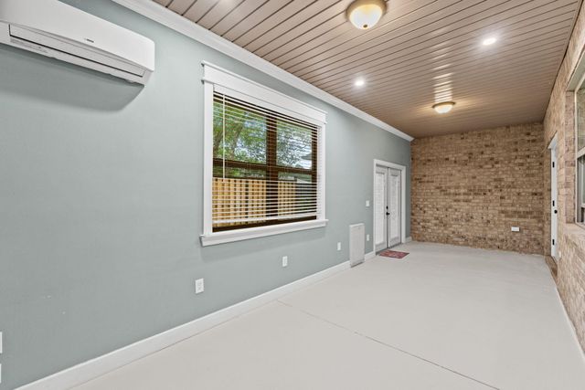 48 Madiera Drive, Freeport, FL 32439