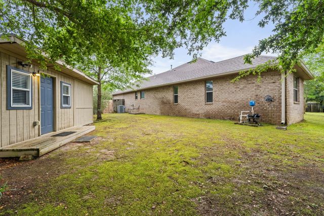 48 Madiera Drive, Freeport, FL 32439