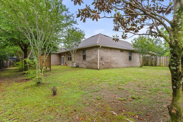 48 Madiera Drive, Freeport, FL 32439