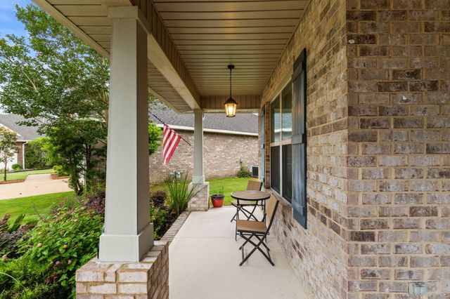 48 Madiera Drive, Freeport, FL 32439