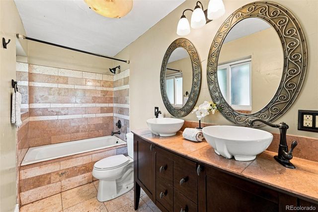 7990 Crest Drive, Lakewood, CO 80214