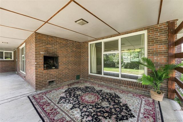 7990 Crest Drive, Lakewood, CO 80214