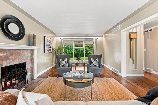 7990 Crest Drive, Lakewood, CO 80214