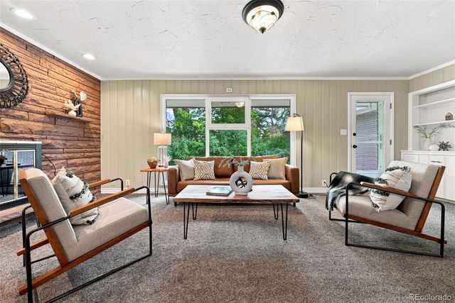 7990 Crest Drive, Lakewood, CO 80214