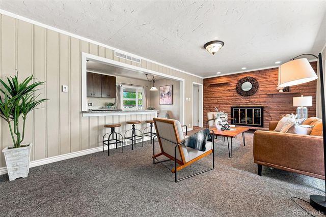 7990 Crest Drive, Lakewood, CO 80214