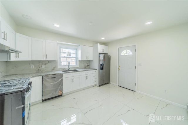 54 Bergen Street 1, Carteret, NJ 07008
