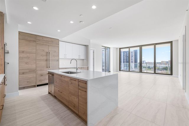 301 1ST STREET S 1006, St Petersburg, FL 33701