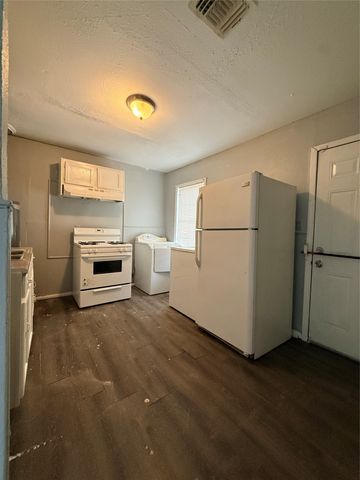 2618 Roosevelt Avenue, Shreveport, LA 71104