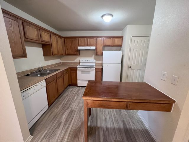 630 Schmitz Avenue 3, Denton, TX 76209