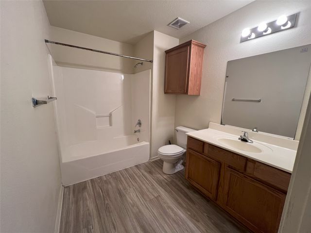 630 Schmitz Avenue 3, Denton, TX 76209
