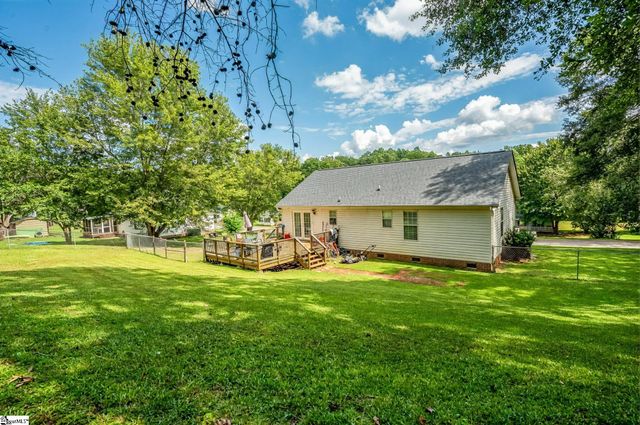 107 Logan Lane, Easley, SC 29640