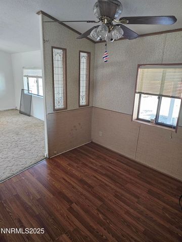 9 Holmes Court, Yerington, NV 89447