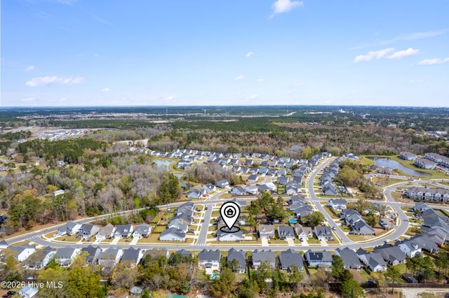 61 Chickadee Way, Hampstead, NC 28443