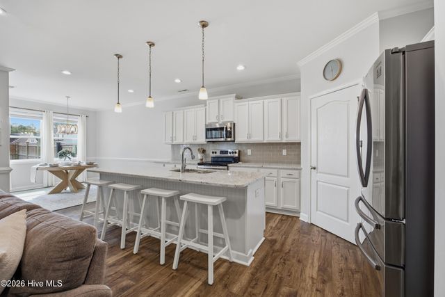 61 Chickadee Way, Hampstead, NC 28443