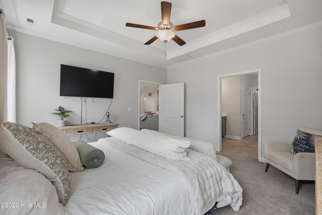 61 Chickadee Way, Hampstead, NC 28443