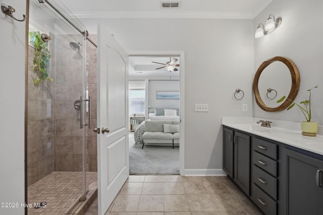 61 Chickadee Way, Hampstead, NC 28443