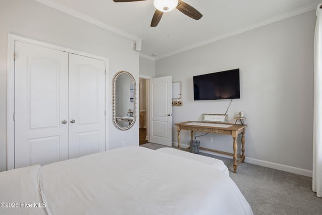 61 Chickadee Way, Hampstead, NC 28443