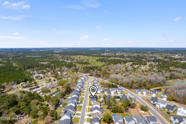 61 Chickadee Way, Hampstead, NC 28443