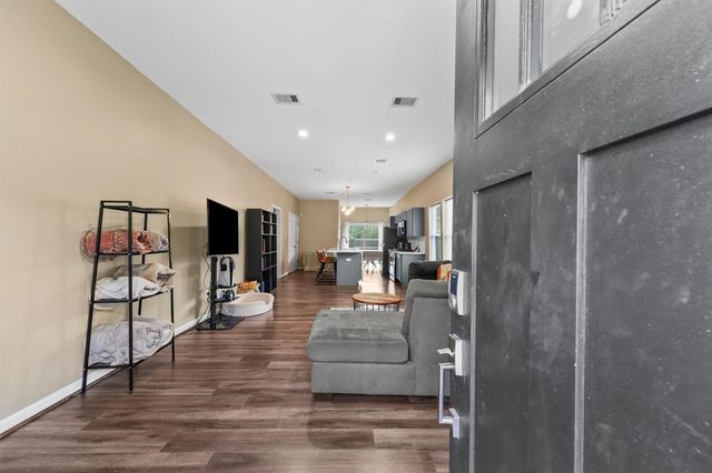 3706 Nathaniel Brown Street, Houston, TX 77021