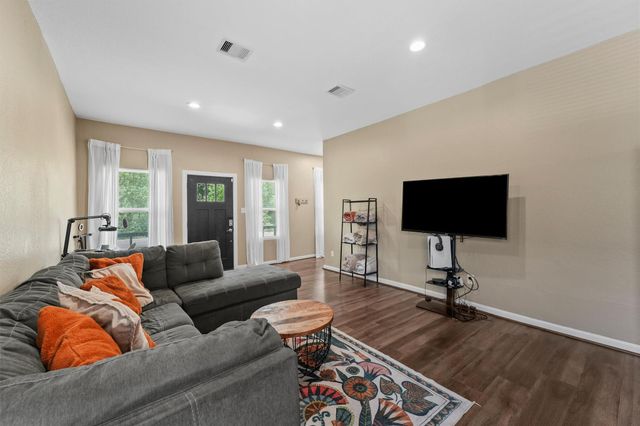 3706 Nathaniel Brown Street, Houston, TX 77021