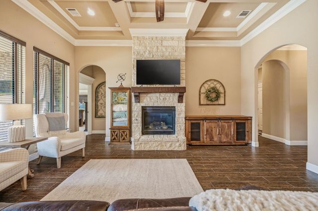 1010 Anna Circle, Granbury, TX 76048