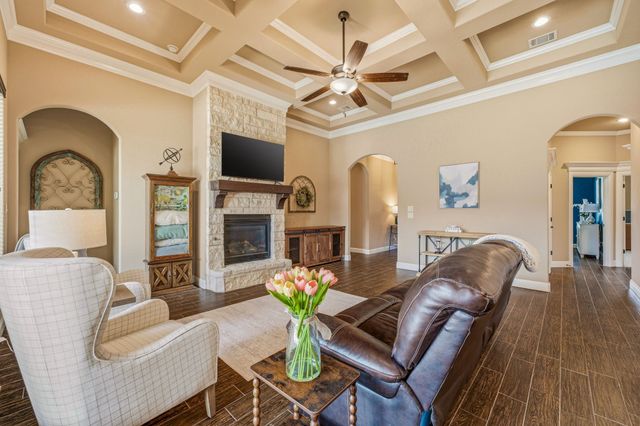 1010 Anna Circle, Granbury, TX 76048